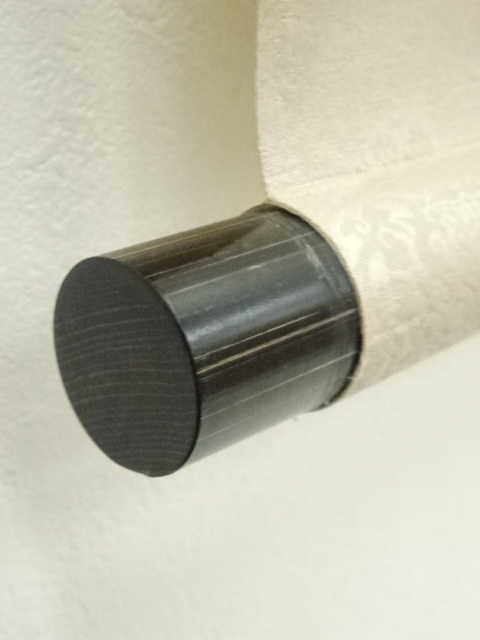 道具 ] - 道具 山下春月筆 松竹梅鶴亀 肉筆絹本掛軸（箱付） | ネット